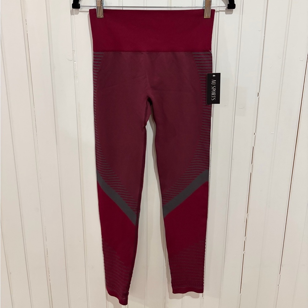 NWT AQ Sports Leggings (L/XL)